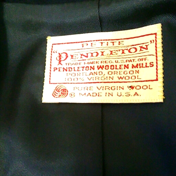 Pendelton ladies executive 2pc skirt suit - Picture 6 of 8